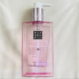 Rituals pretty pink soap dispenser